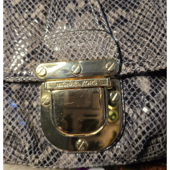 Michael Kors Charlton Crossbody Snakeskin Leather Buckle Adjustable Strap Small - Picture 12 of 13